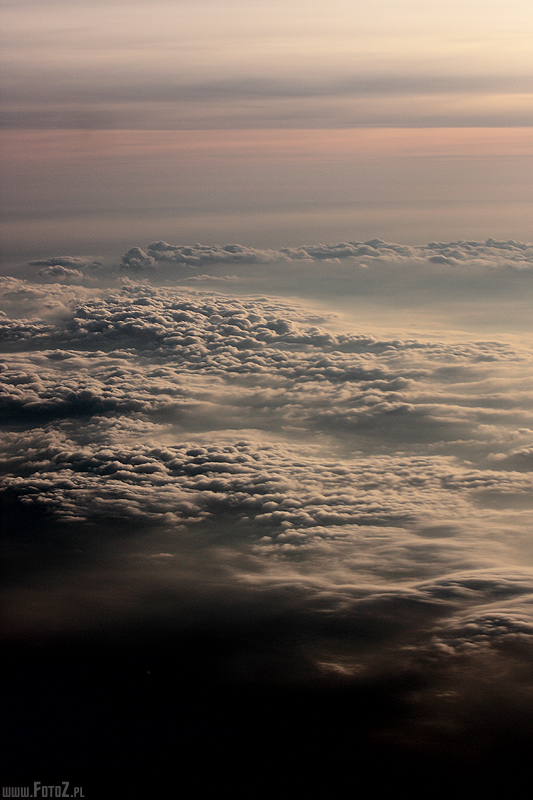 Chmurna polana - samolot,  chmury, horyzont,  tafla chmur, obloki, 