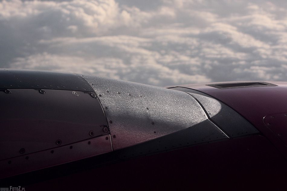 Korpus silnika - Samolot, chmury, silnik, horyzont, obłoki, chmury z samolotu,silnik samolotu