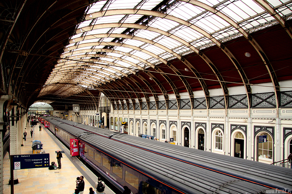Paddington Station - Londyn, komunikacja, stacja kolejowa, pocig, transport,  London, architektura, nowoczesne budowle, peron