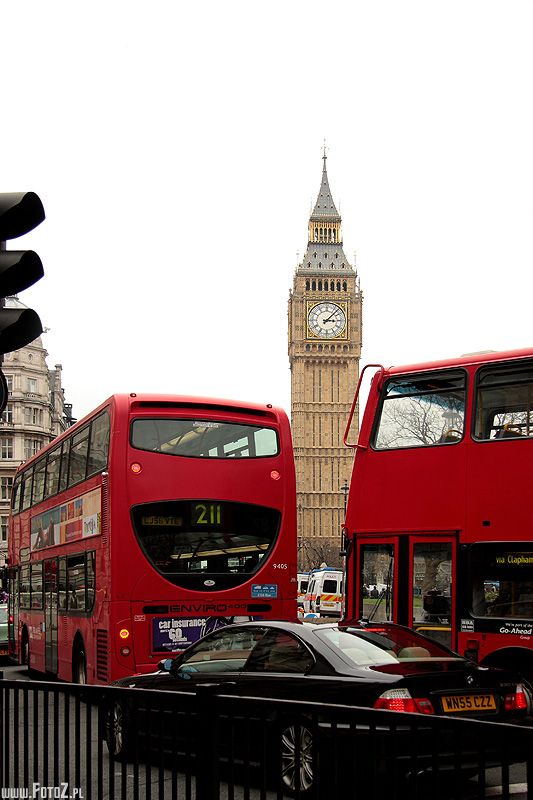 Witamy w Londynie - ruch uliczny, ulice, zabytki, architektura, London, autobus, double decker, bus pietrowy, komunikacja, nowoczesne budowle,Big Ben