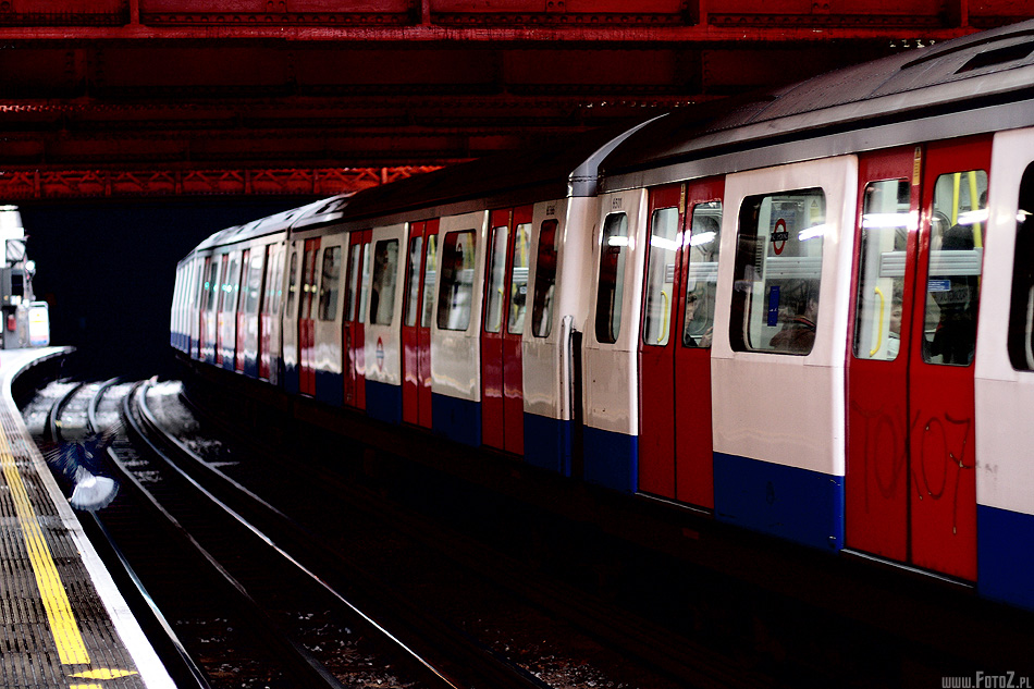 London Tube - Londyn, metro, underground