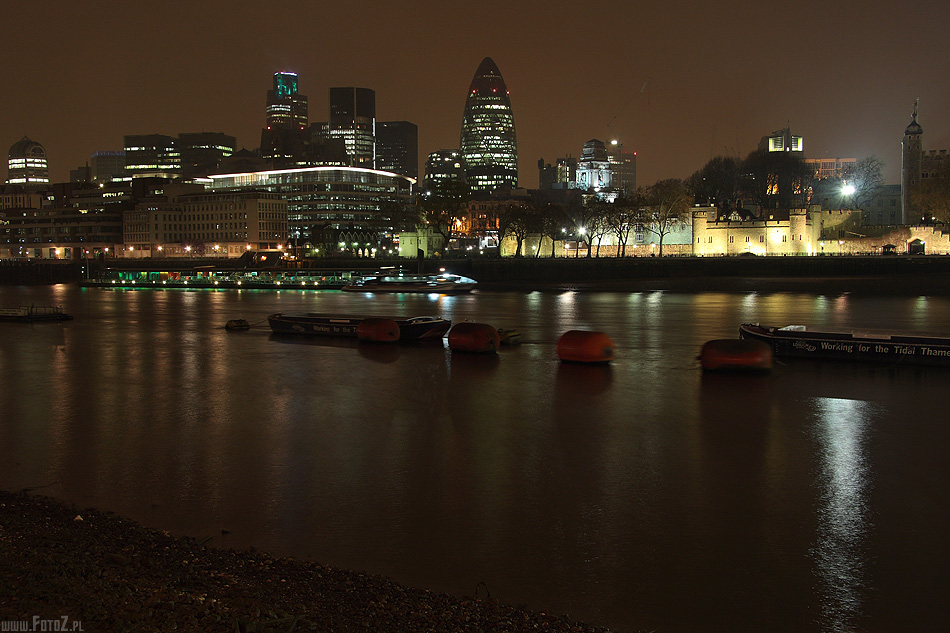 Tamiza noc - Londyn, zabytki, architektura, London, Tamiza, rzeka, noc, zdjcia nocne, odzie, statki