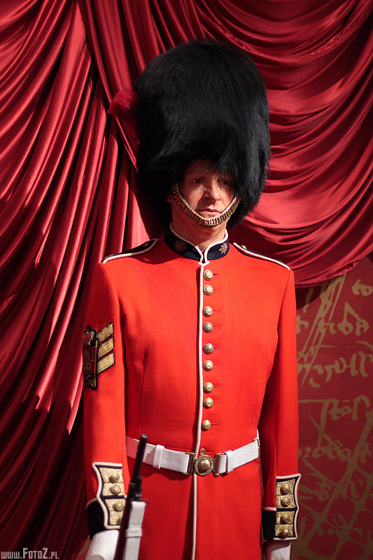 Buckingham Palace Guard - muzeum figur woskowych londyn, madame tussauds - london