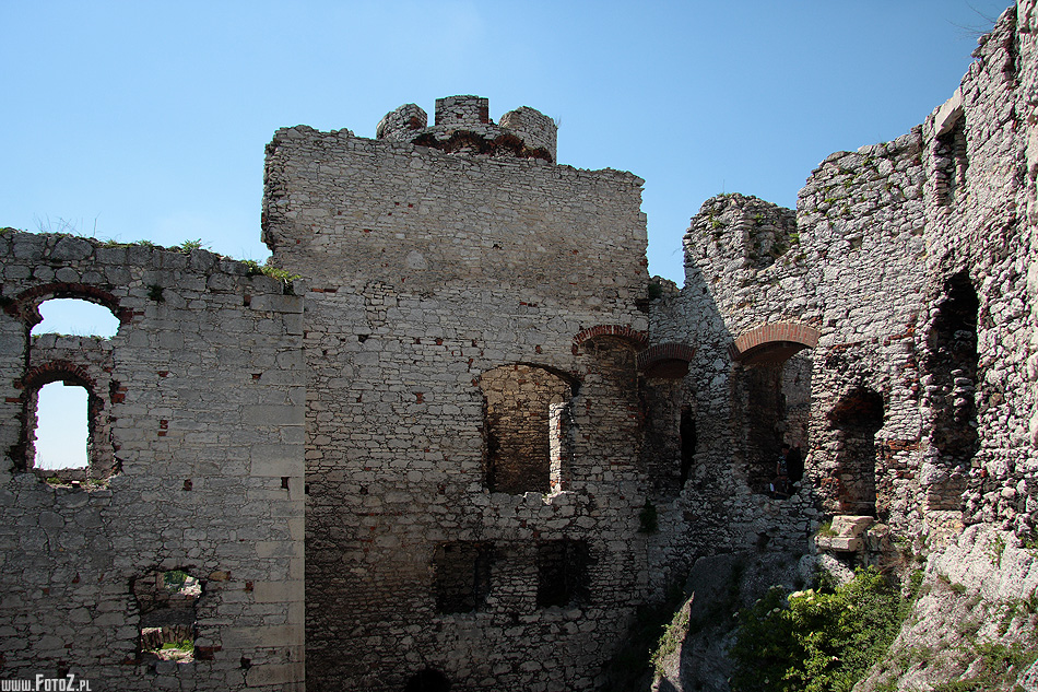 Ruiny zamku w Ogrodzieńcu - zamek ogrodzieniec, krajobraz jurajski