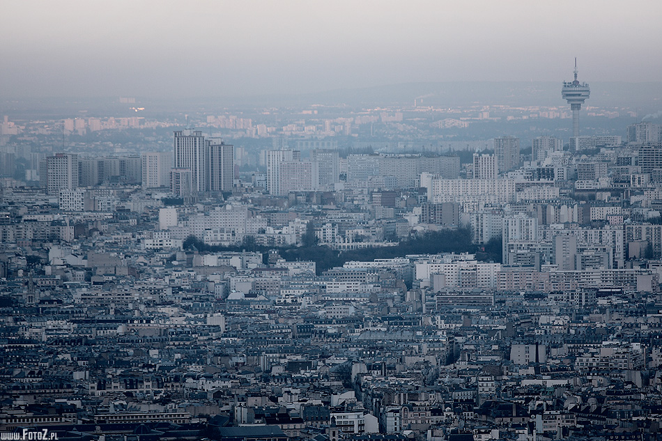Ponura panorama - ponure zdjęcie paryża