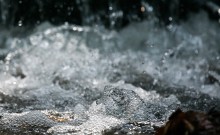 spieniona woda, zdjęcia spienionej wody - Piana