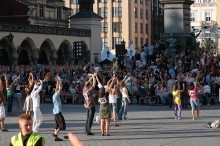 kraków rekord guinnessa, kraków rekord guinesa, rekord w ilości tańczących par - Pobijanie rekordu Guinnessa na krakowskim rynku