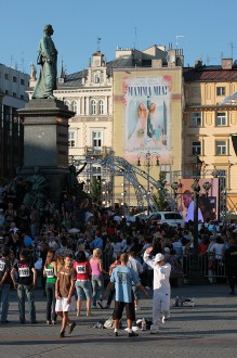 pomnik mickiewicza kraków, pomnik mickiewicza rynek krakowski - Pomnik Adama Mickiewicza na rynku głównym