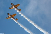 zdjęcia lotnicze z pikniku w bielsku, zdjęcie samolotu, akrobacje podniebne, ewolucje powietrzne - 6 Piknik Lotniczy 2009