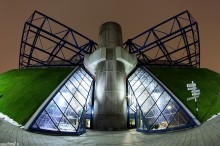 arena tenisowa nocą - Palais Omnisports de Paris-Bercy
