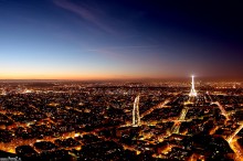 zmierz w Paryu, panorama wieczorna Parya - Noc nadchodzi